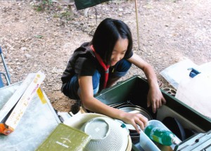 西尾第１団ＢＳ土井菜々子「炊事道具の手入れ」